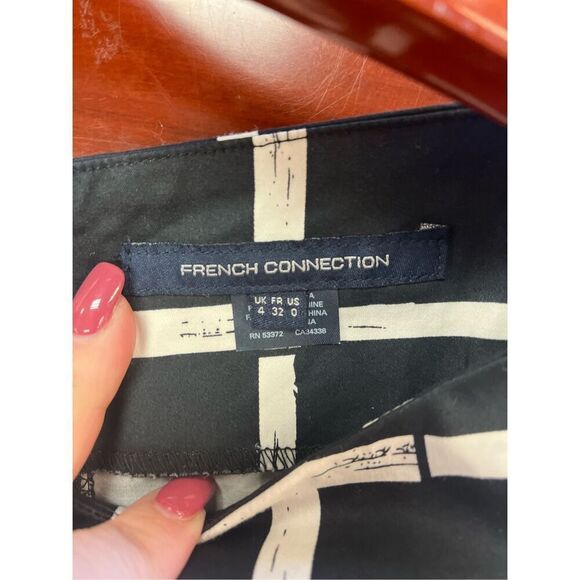 French Connection Black & White Windowpane Back Zip Mini Dress with Pockets Sz 0 - Picture 6 of 7